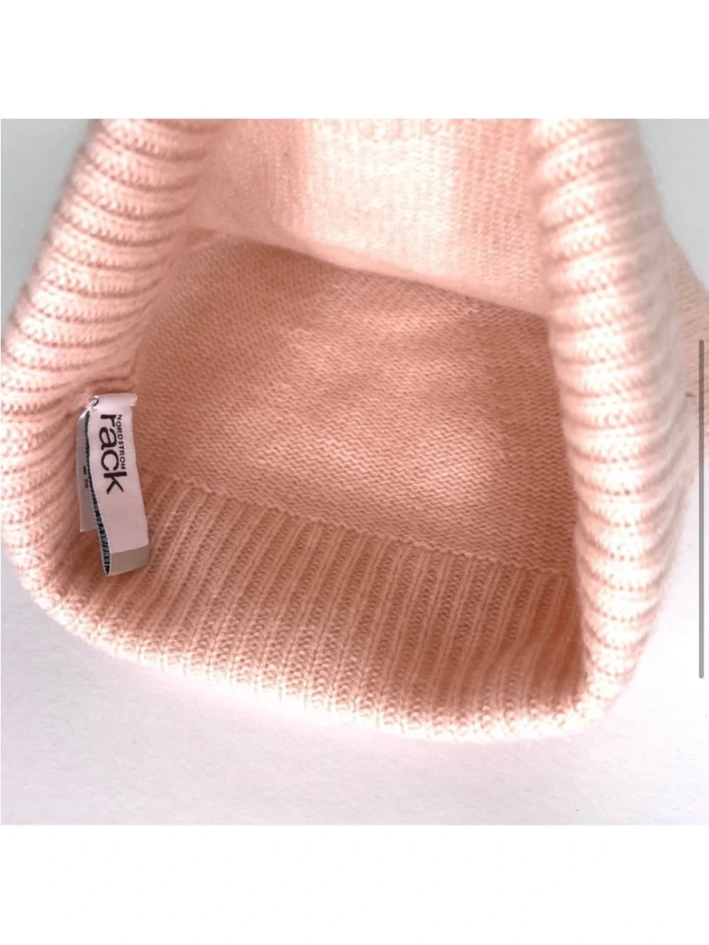 NORDSTROM Rack NEW 100% Cashmere Beanie Hat Blush Pink NEW